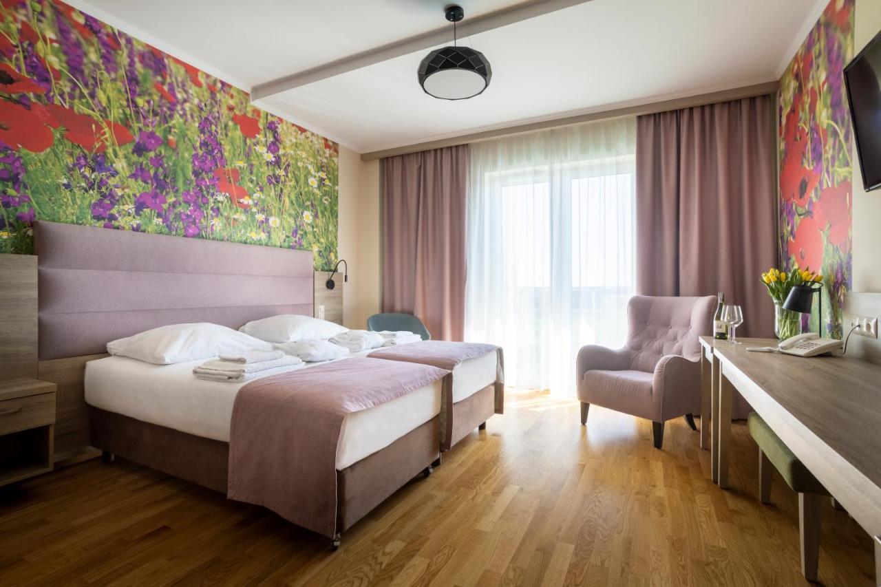 Terma Slowacki Resort Medical Spa Busko-Zdrój Exterior foto